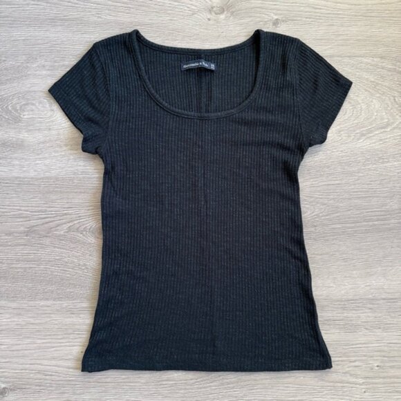 Women’s Abercrombie & Fitch Black Ribbed Short Sleeve Top - Picture 1 of 4